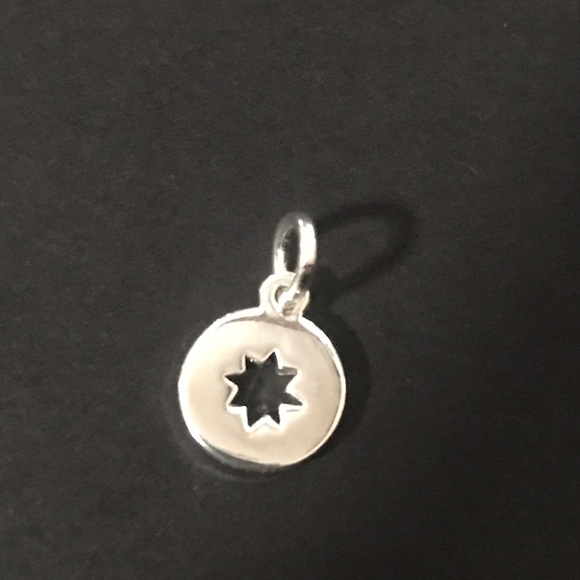 Compass Charm - Picture 2 of 3